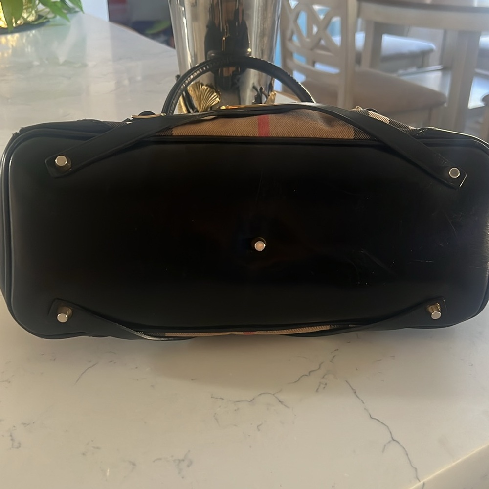 Burberry Shoulder Bag
Worn only couple of times - like Brand New - Picture 3 of 16